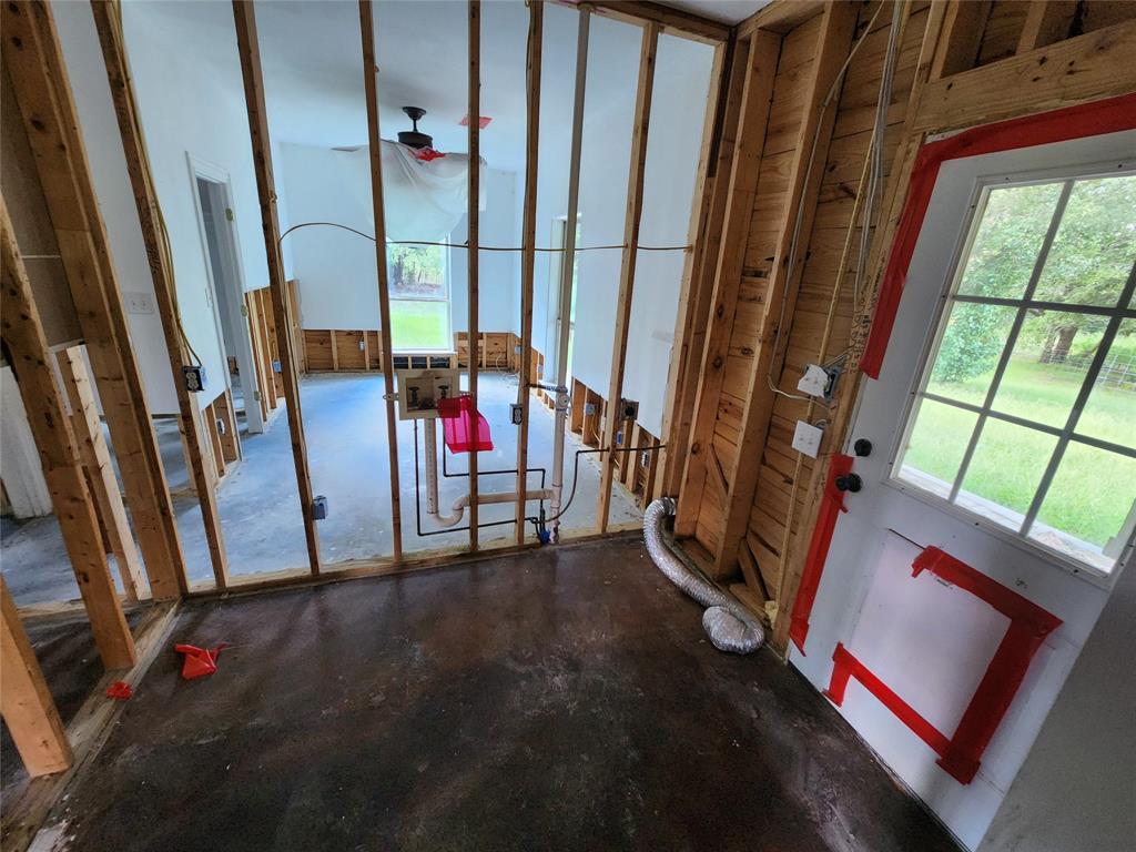17555 County Road 330 Terrell, TX 75161 - Photo 12 of 32 a view of an entryway with hardwood