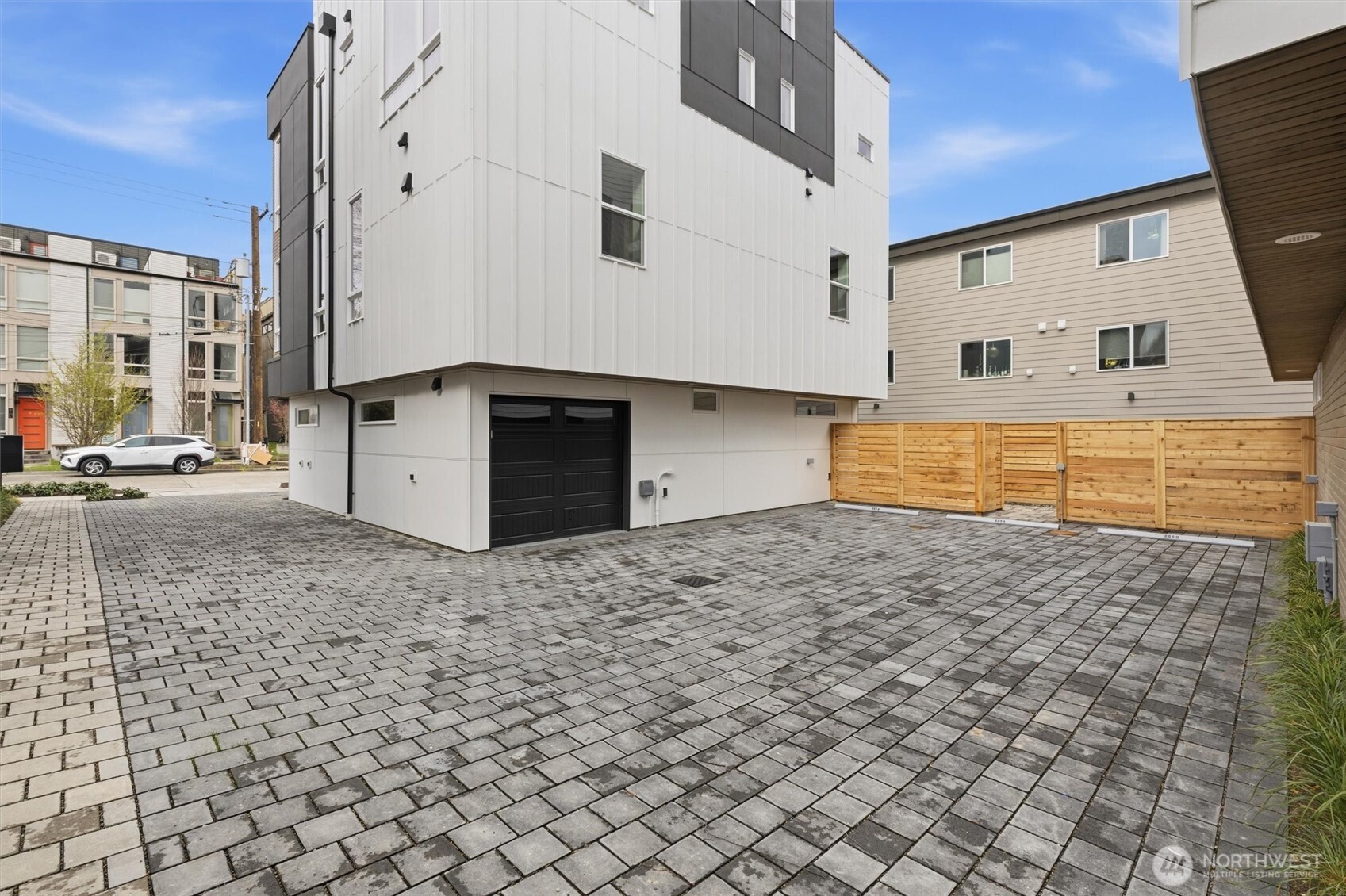 805 Northwest 63rd Street, Unit B Seattle, WA 98107 - Photo 26 of 32