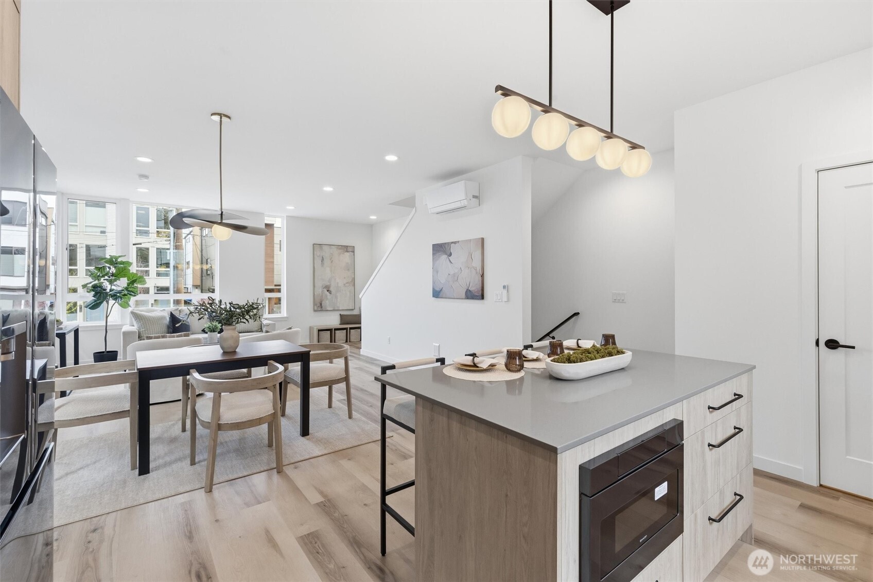 805 Northwest 63rd Street, Unit B Seattle, WA 98107 - Photo 4 of 32