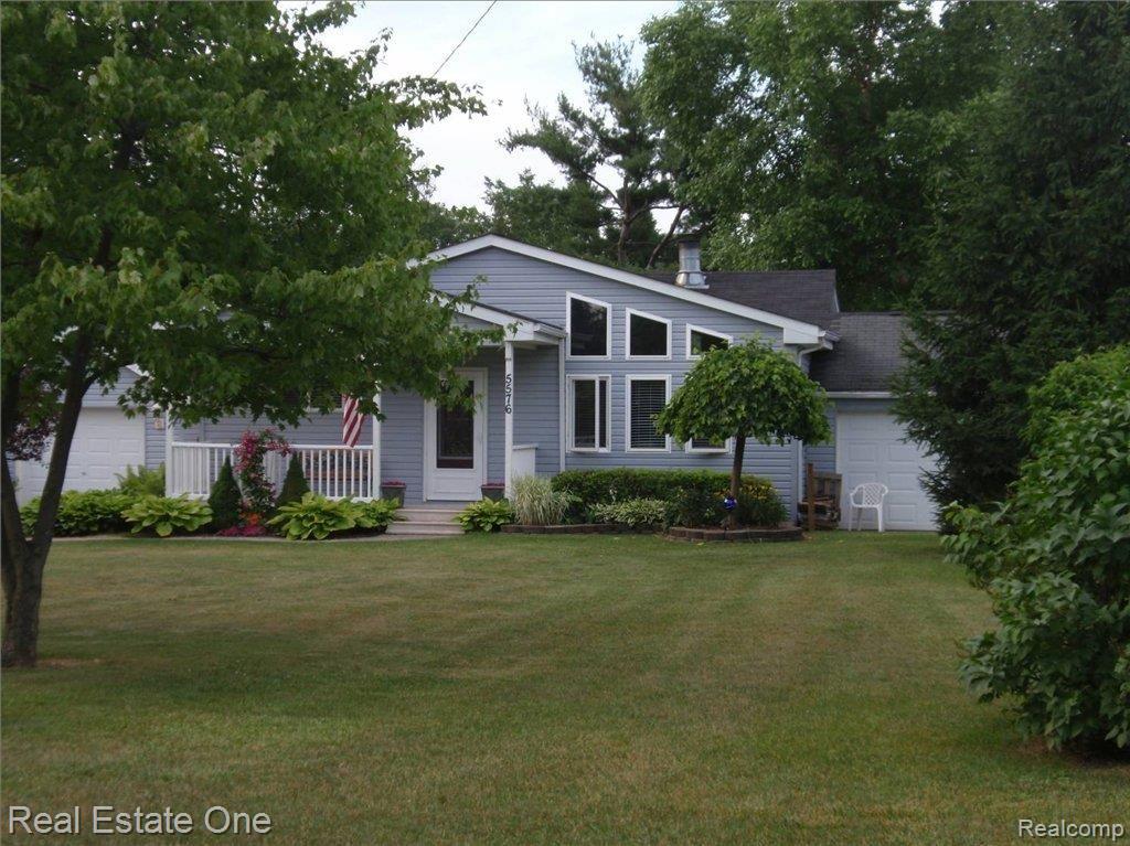 5576 Hearst Road Utica, MI 48317 - Photo 22 of 25 P7071079-y.JPG