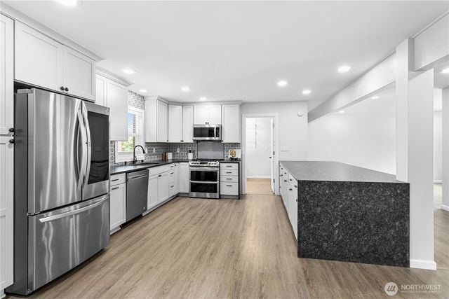 $1,200,000 | 5539 Noon Road, Bellingham, WA 98226