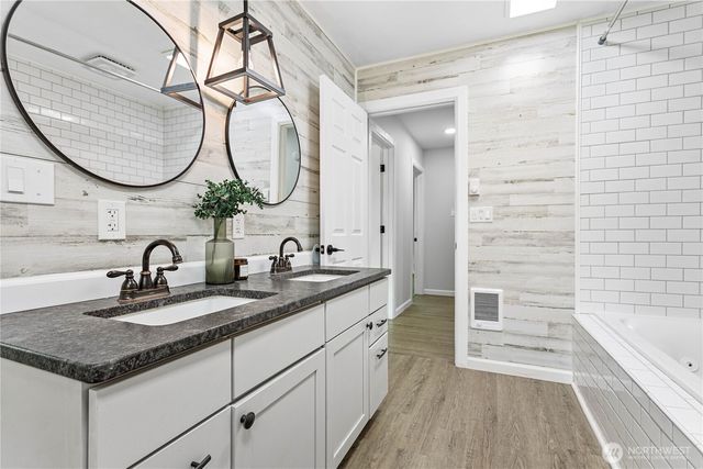 $1,200,000 | 5539 Noon Road, Bellingham, WA 98226