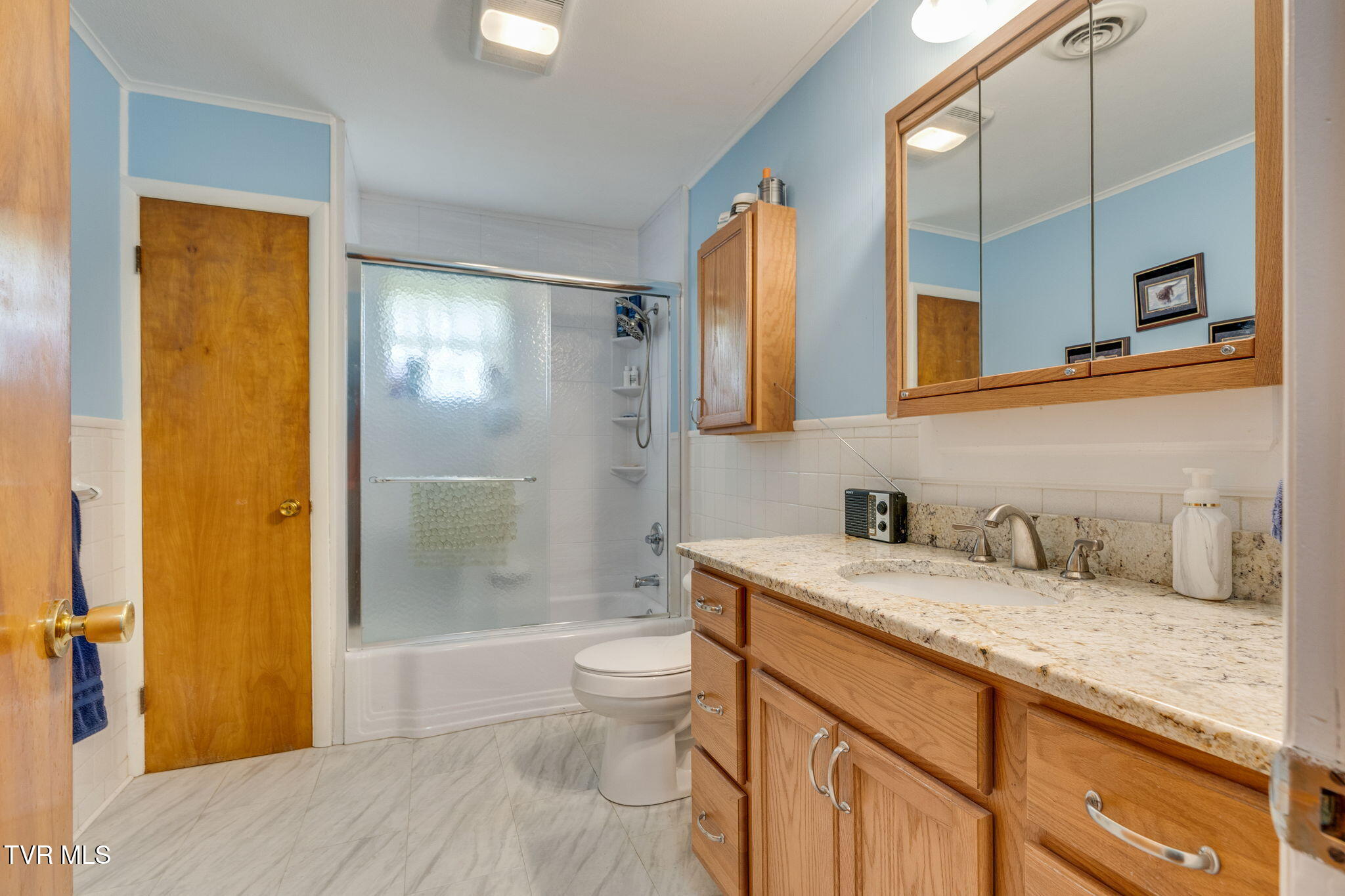 397 Buncombe Road Blountville, TN 37617 - Photo 14 of 49 014