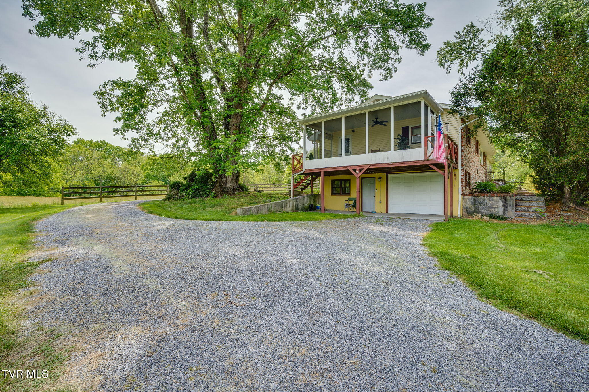 397 Buncombe Road Blountville, TN 37617 - Photo 26 of 49 026