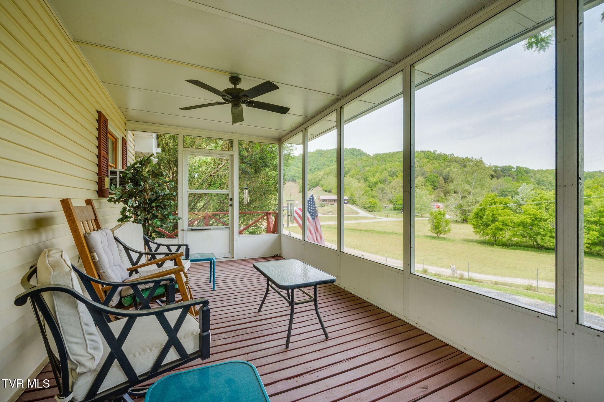 397 Buncombe Road Blountville, TN 37617 - Photo 28 of 49 028