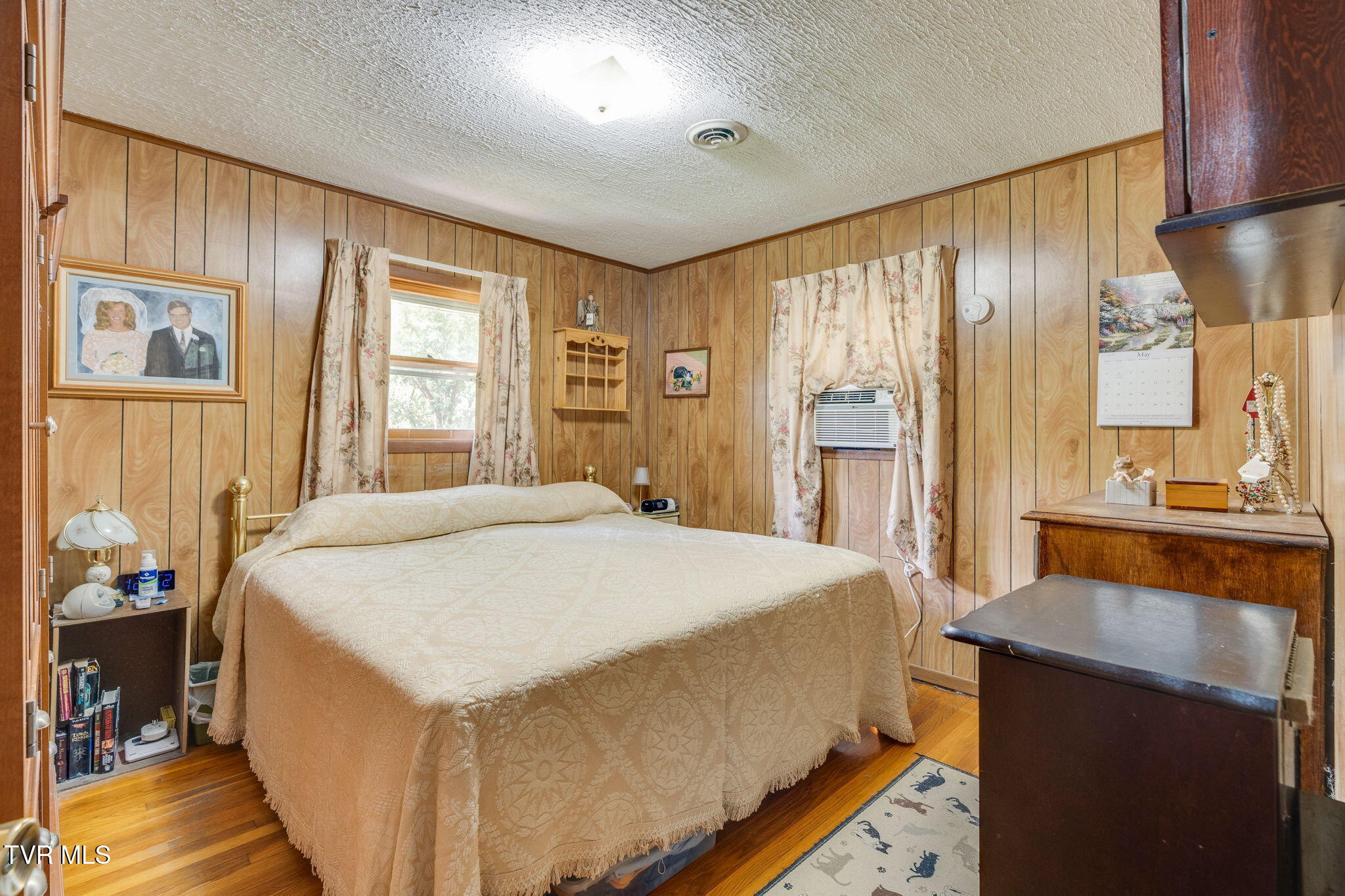 397 Buncombe Road Blountville, TN 37617 - Photo 10 of 49 010