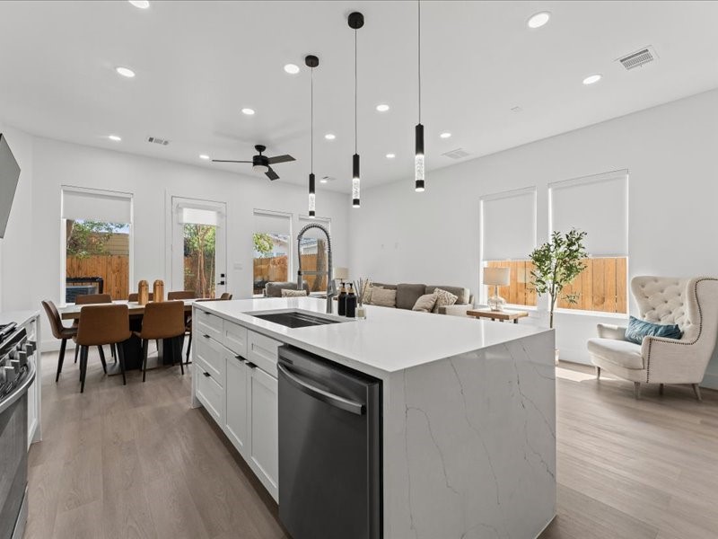 6817 Paris Street Houston, TX 77021 - Photo 7 of 26 Gallery Image 7