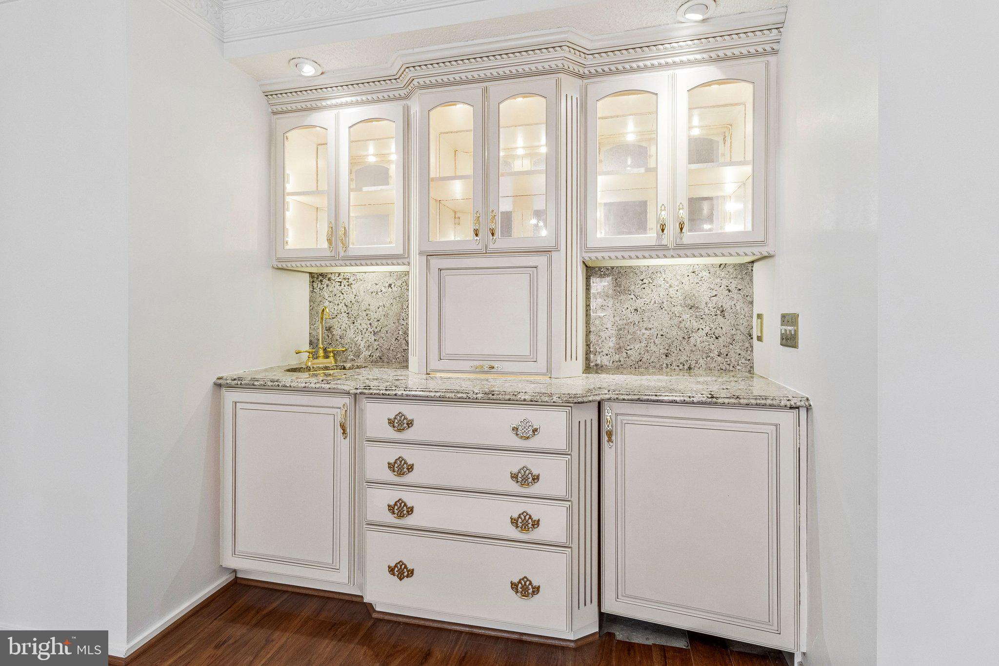6101 Edsall Road, Unit 407 Alexandria, VA 22304 - Photo 10 of 54 Built-In Bar/China Cabinet