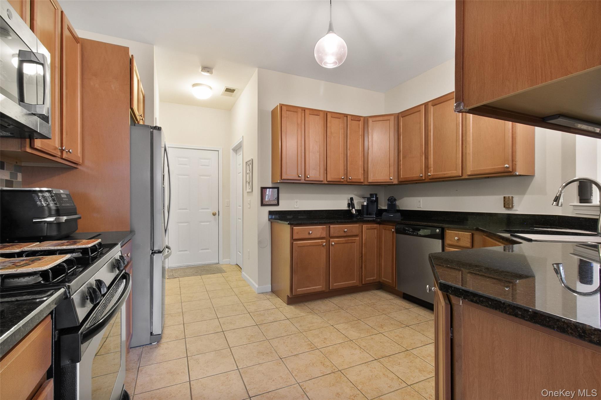 19 Revolution Road Cold Spring, NY 10516 - Photo 12 of 40