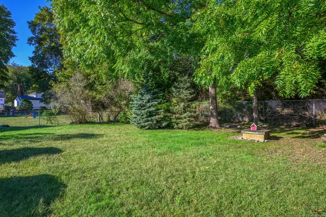 $370,000 | 77 Mechanic Street, Stonington, CT 06379