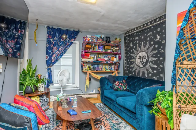 $370,000 | 77 Mechanic Street, Stonington, CT 06379