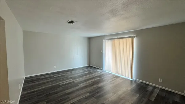 $1,898 | 6520 Dinning Avenue, Las Vegas, NV 89107
