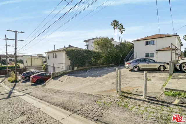 a view of outdoor space yard and patio