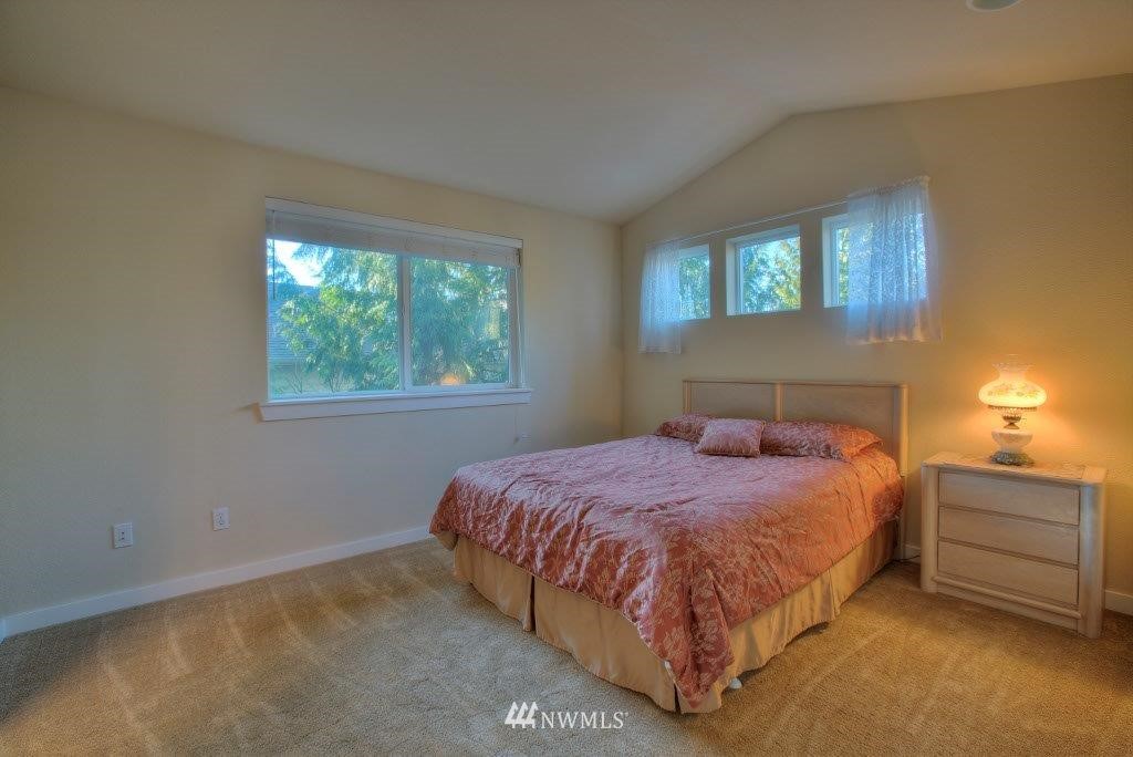 917 Aberdeen Avenue Northeast, Unit 6 Renton, WA 98056 - Photo 11 of 14 Gallery Image 11