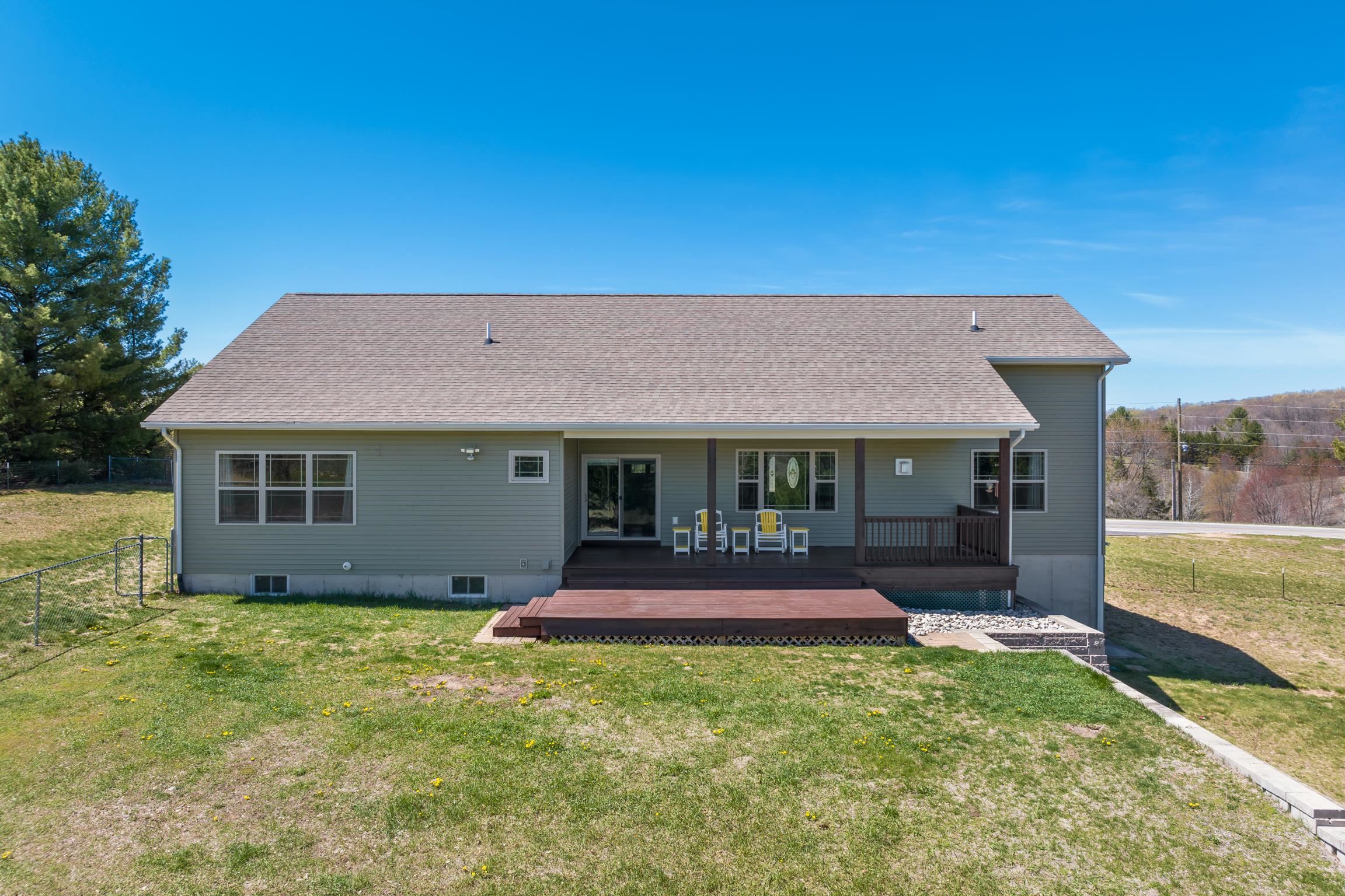 8233 Barney Road Traverse City, MI 49684 - Photo 37 of 40