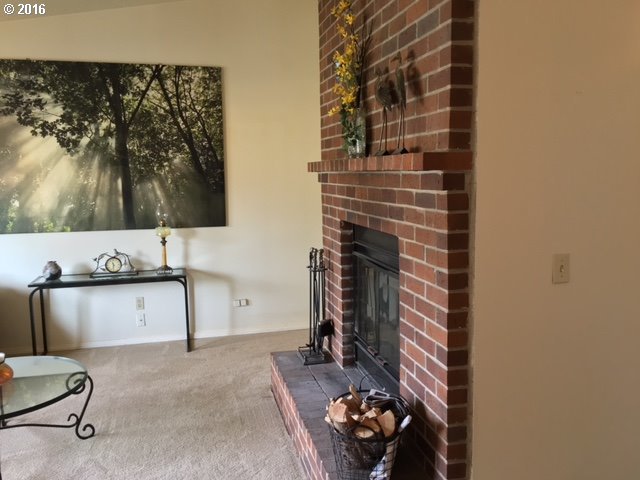 13240 Southwest Barlow Road Beaverton, OR 97008 - Photo 8 of 10 Gallery Image 8