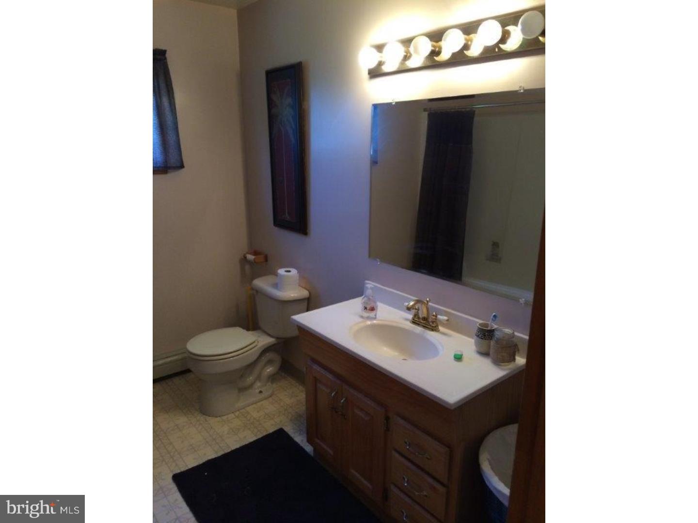 40 Rutledge Avenue Ewing, NJ 08618 - Photo 13 of 24 Bathroom
