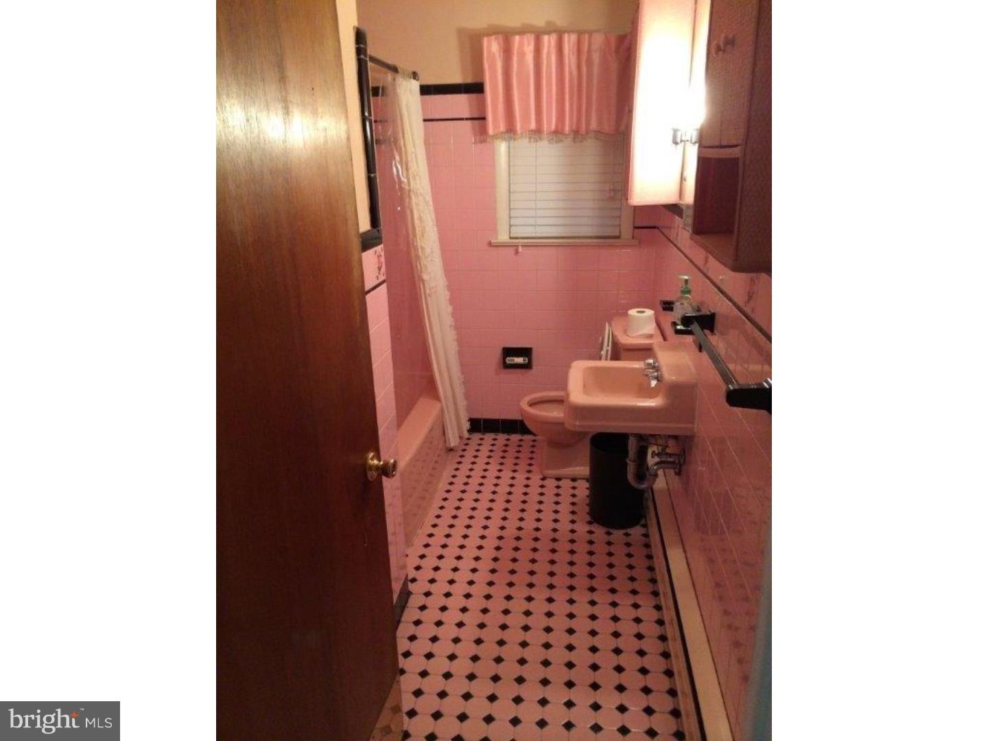 40 Rutledge Avenue Ewing, NJ 08618 - Photo 17 of 24 Bathroom