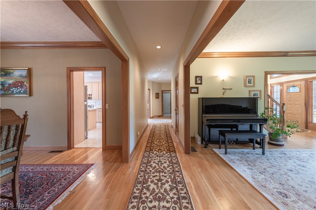 5581 High Point Road Solon, OH 44139 - Photo 3 of 50 Gallery Image 3