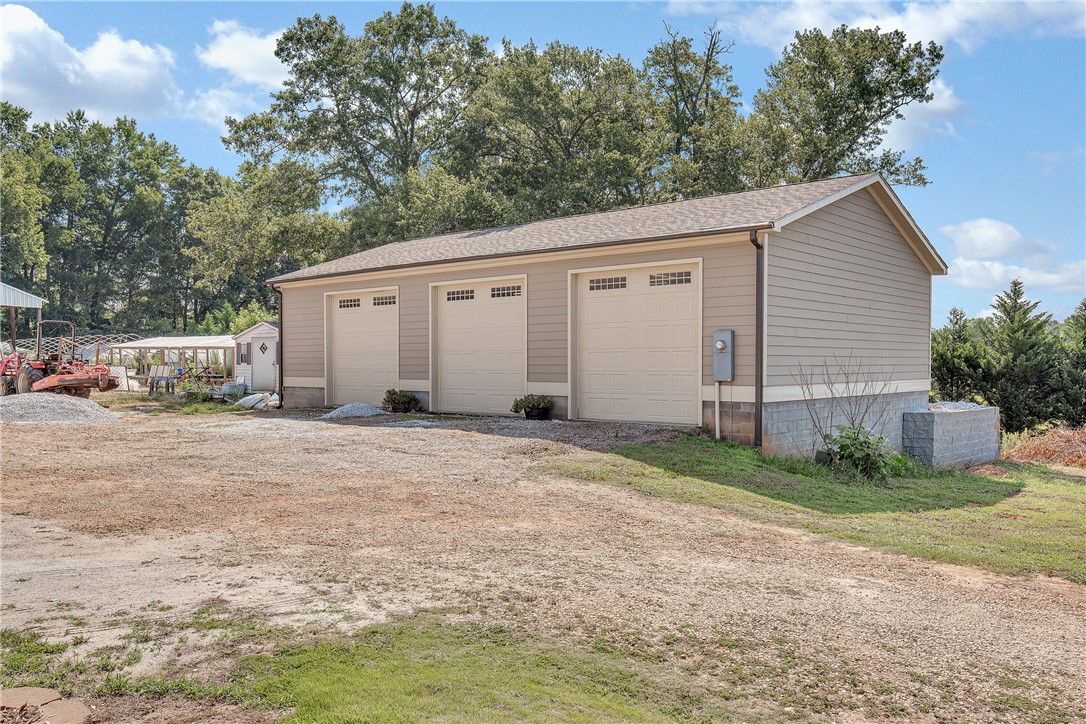 2045 Five Forks Road Pendleton, SC 29670 - Photo 41 of 47