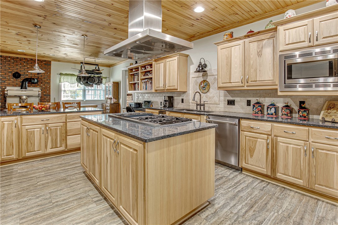2045 Five Forks Road Pendleton, SC 29670 - Photo 5 of 47