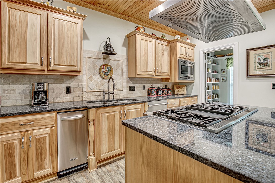 2045 Five Forks Road Pendleton, SC 29670 - Photo 6 of 47