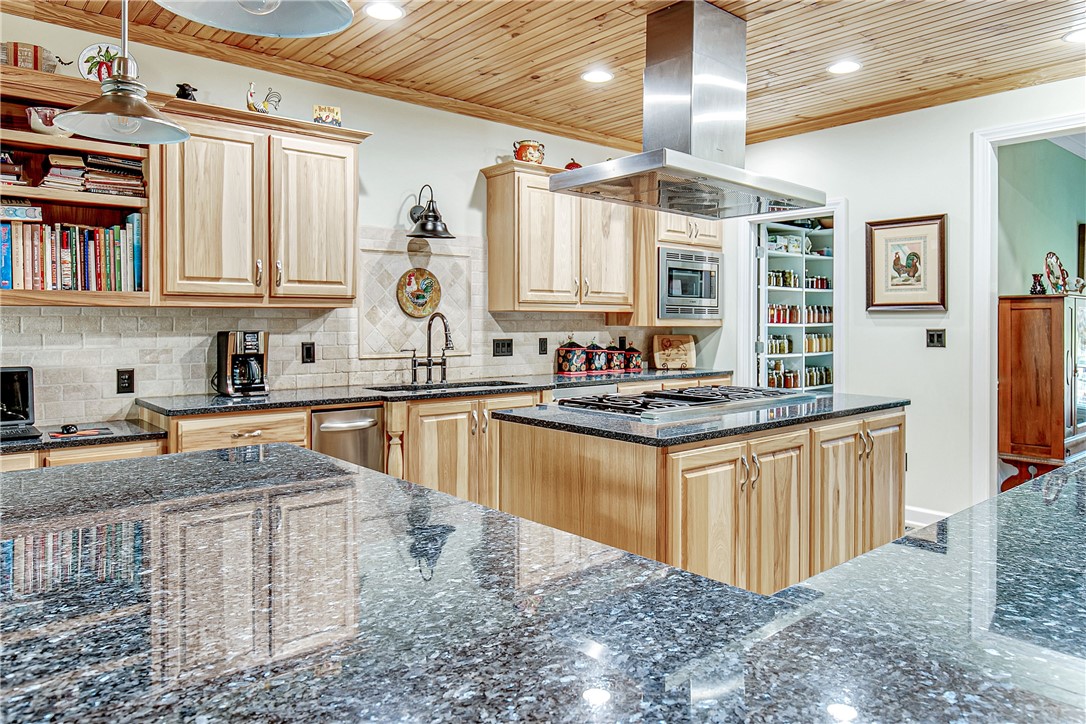 2045 Five Forks Road Pendleton, SC 29670 - Photo 8 of 47