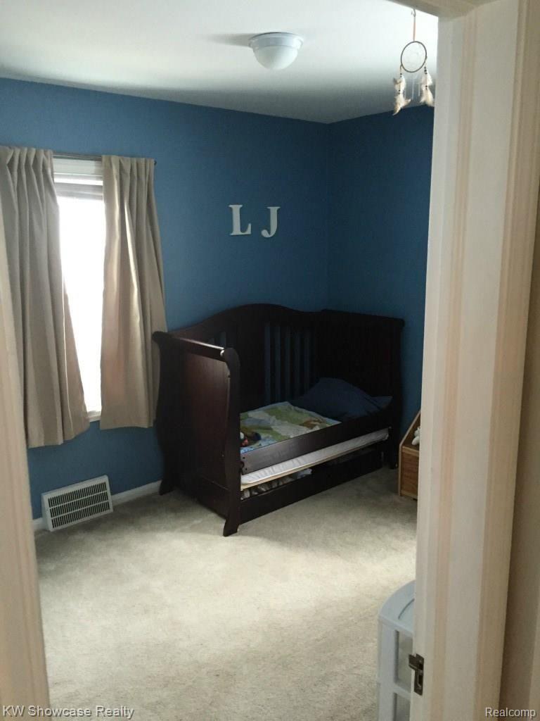 2056 Harvard Road Berkley, MI 48072 - Photo 27 of 45 photo 19.jpg