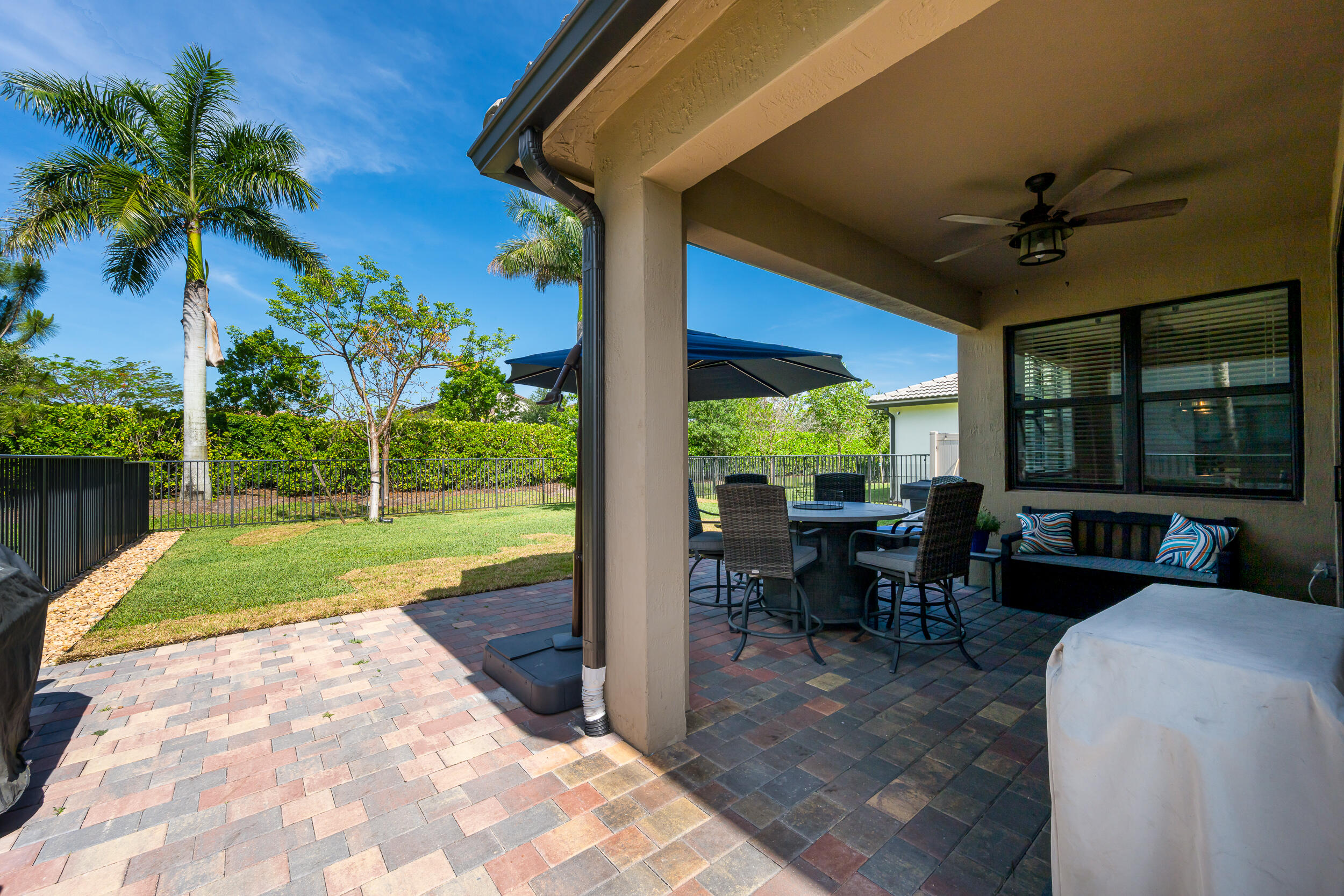 4819 Chantilly Rd Lake Lake Worth, FL 33467 - Photo 32 of 49 photo-32