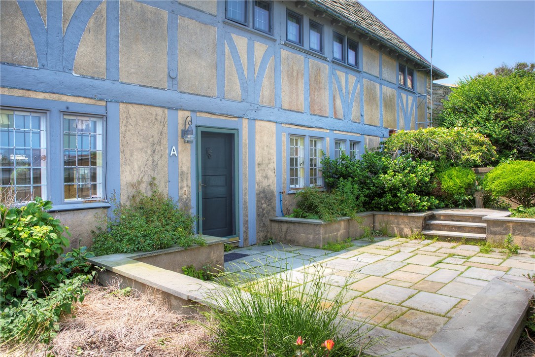 61 Ledge Road, Unit A Newport, RI 02840 - Photo 9 of 23