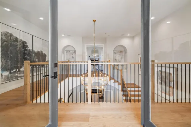 $5,788,000 | 289 Kings Court, San Carlos, CA 94070