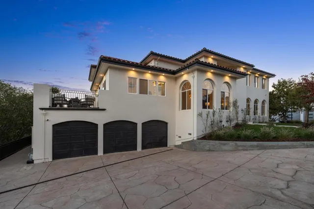 $5,788,000 | 289 Kings Court, San Carlos, CA 94070