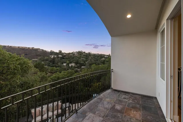 $5,788,000 | 289 Kings Court, San Carlos, CA 94070