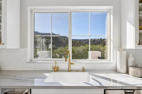 $5,788,000 | 289 Kings Court, San Carlos, CA 94070