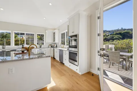 $5,788,000 | 289 Kings Court, San Carlos, CA 94070