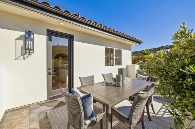 $5,788,000 | 289 Kings Court, San Carlos, CA 94070