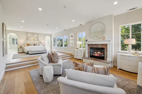 $5,788,000 | 289 Kings Court, San Carlos, CA 94070