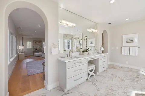 $5,788,000 | 289 Kings Court, San Carlos, CA 94070