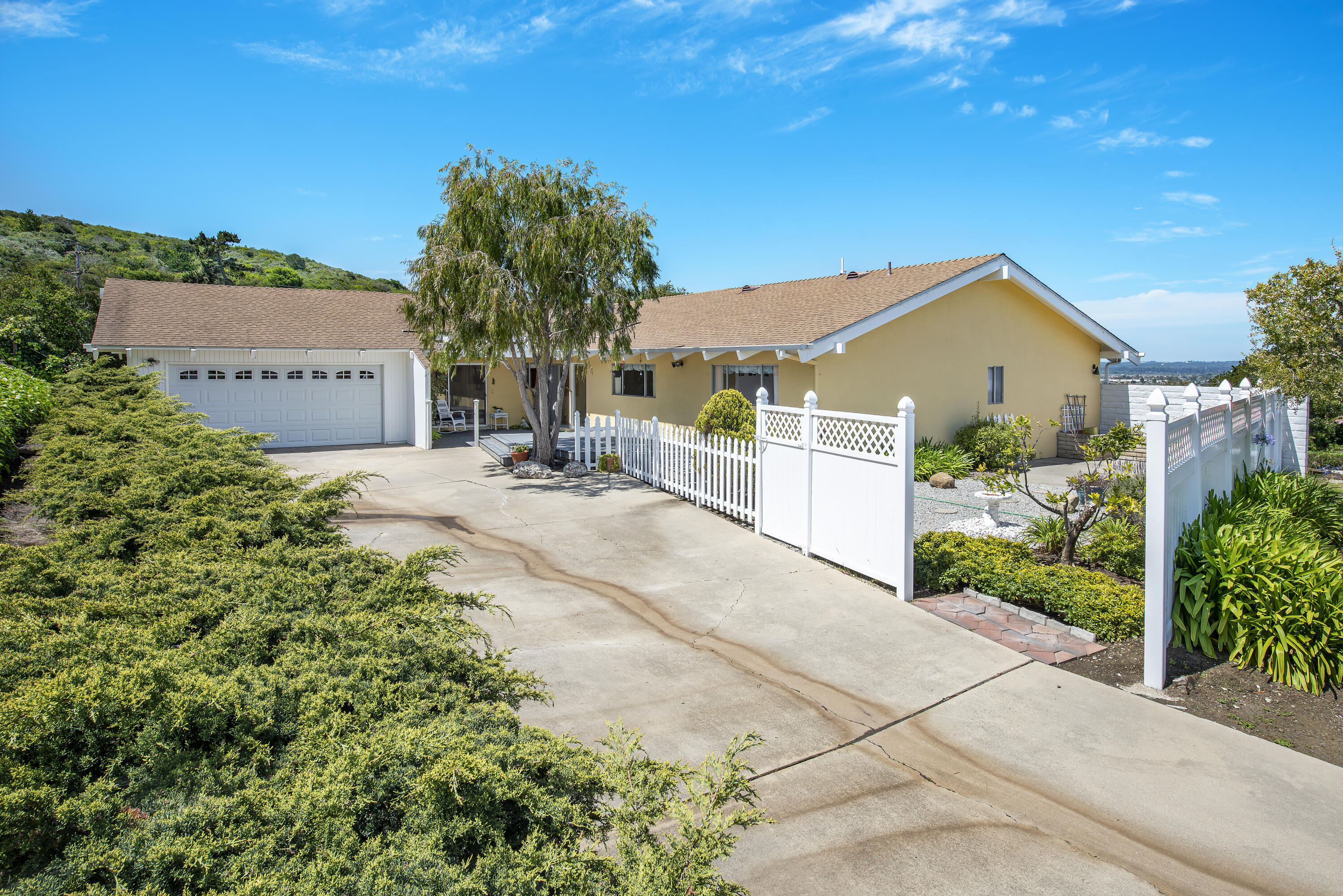 2 Cambridge Drive Lompoc, CA 93436 - Photo 2 of 24 2print