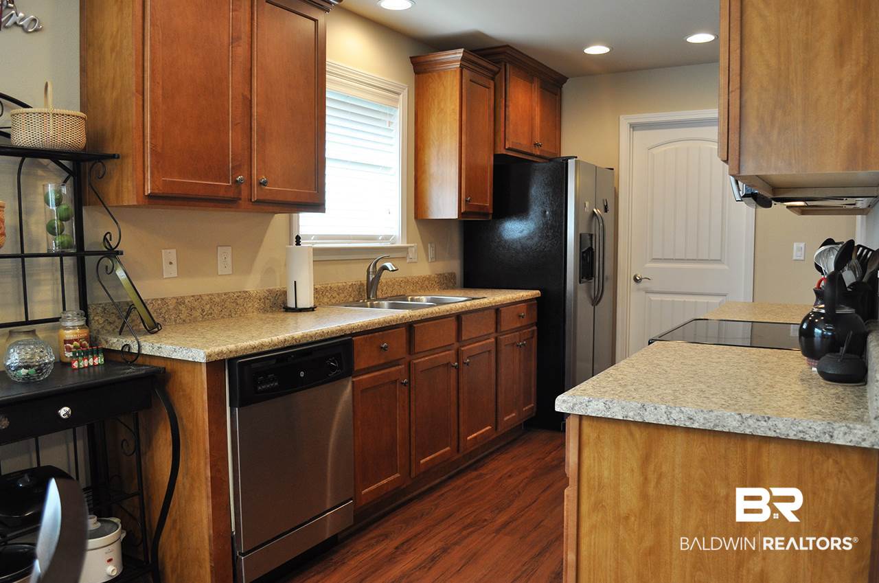 1740 Toulouse Lane Foley, AL 36535 - Photo 8 of 24 Kitchen