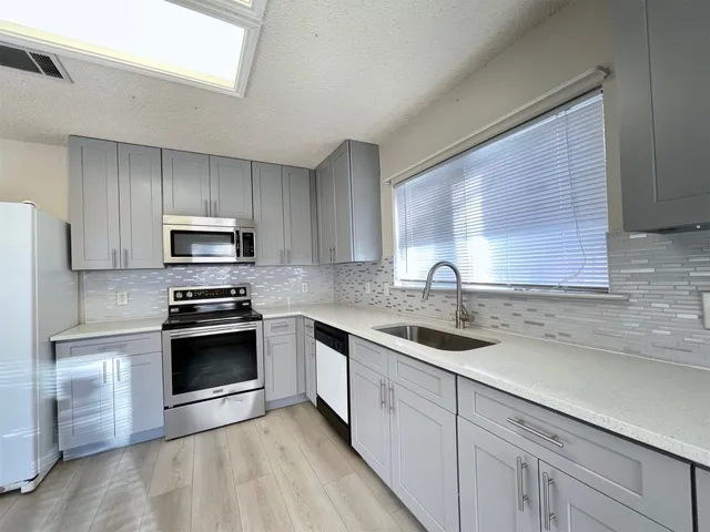 $2,100 | 2601 Byfield Drive, Cedar Park, TX 78613