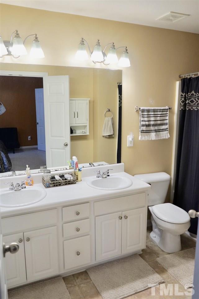 8301 Clasara Circle Raleigh, NC 27613 - Photo 16 of 21