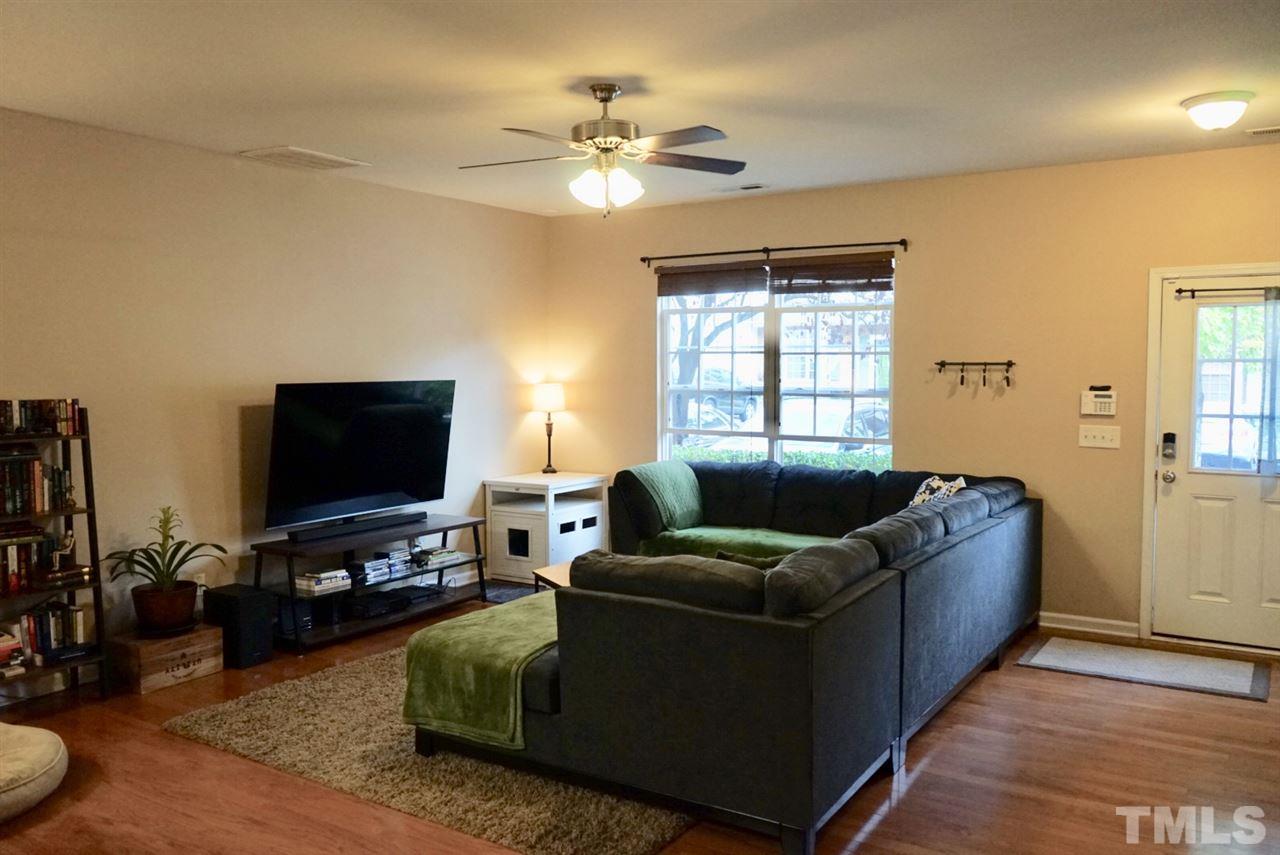 8301 Clasara Circle Raleigh, NC 27613 - Photo 3 of 21