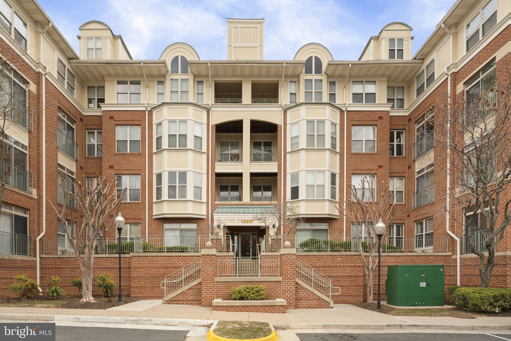 1860 Stratford Park Place, Unit 305 Reston, VA 20190 - Photo 2 of 35 Welcome Home to Stratford Park Place #305!