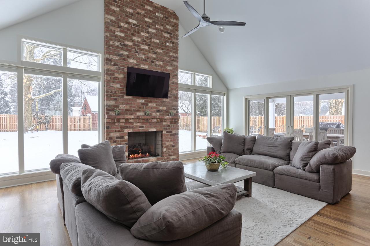 724 Linden Road Hershey, PA 17033 - Photo 12 of 40 Gallery Image 12
