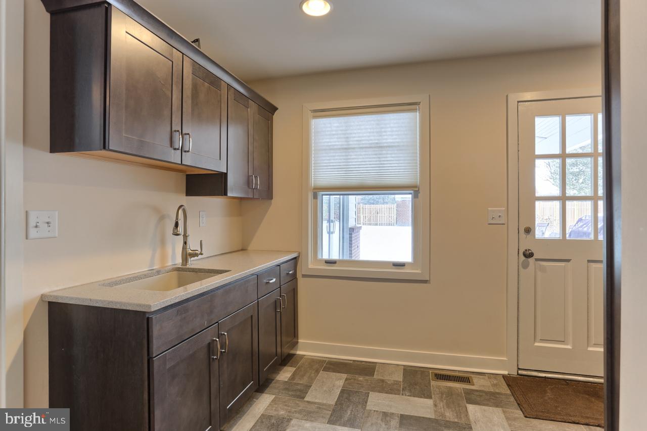 724 Linden Road Hershey, PA 17033 - Photo 18 of 40 Gallery Image 18