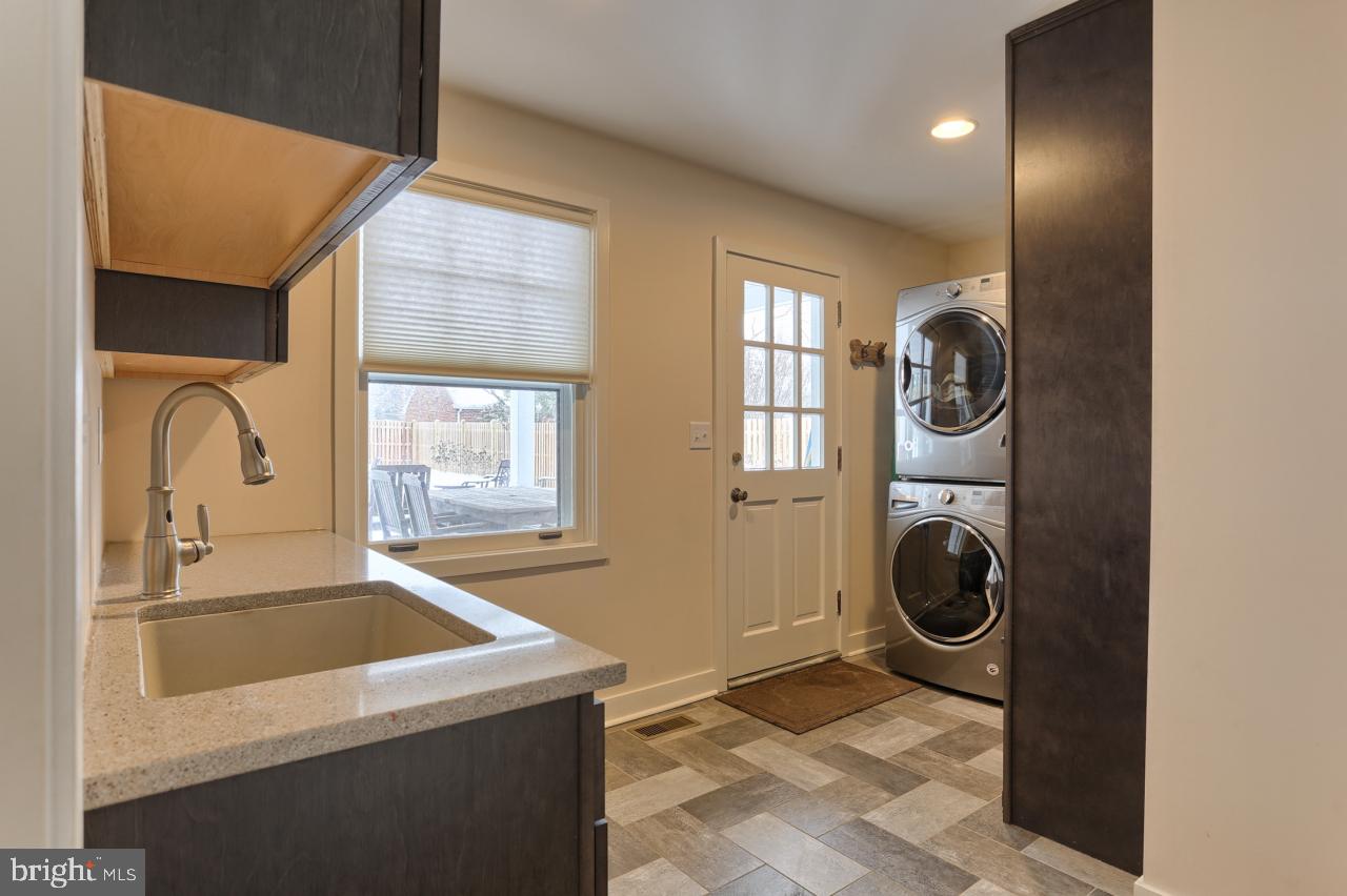 724 Linden Road Hershey, PA 17033 - Photo 19 of 40 Gallery Image 19