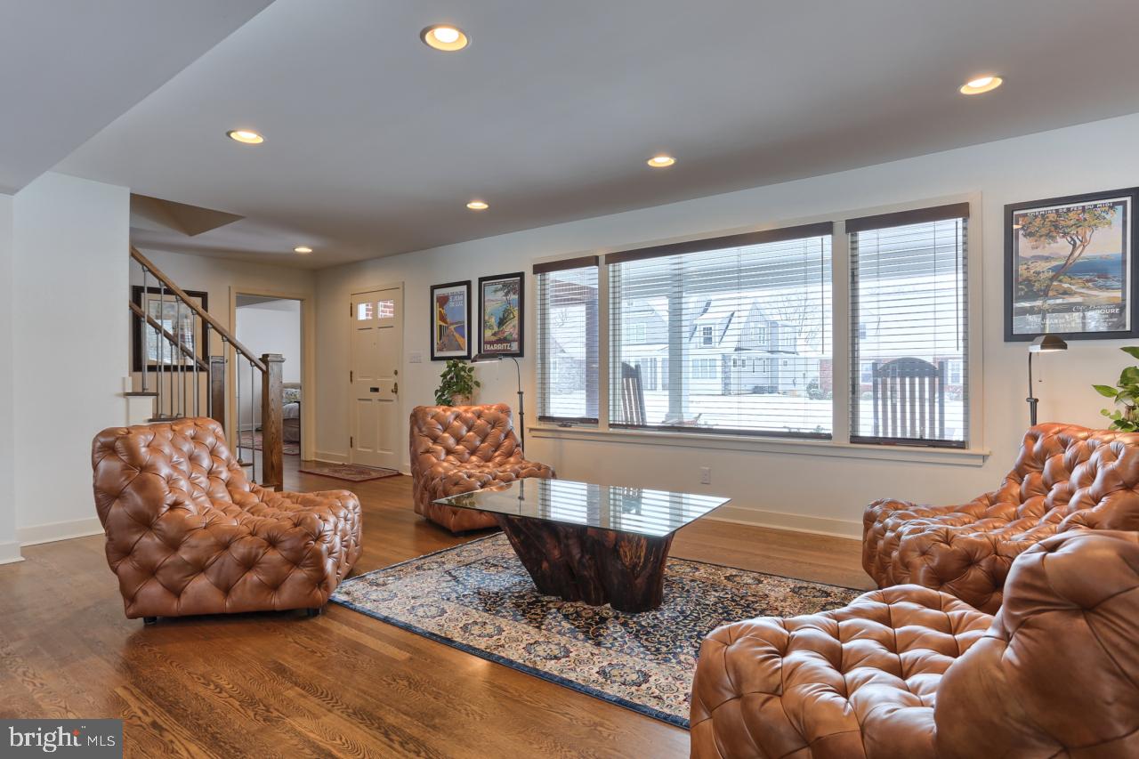 724 Linden Road Hershey, PA 17033 - Photo 3 of 40 Gallery Image 3