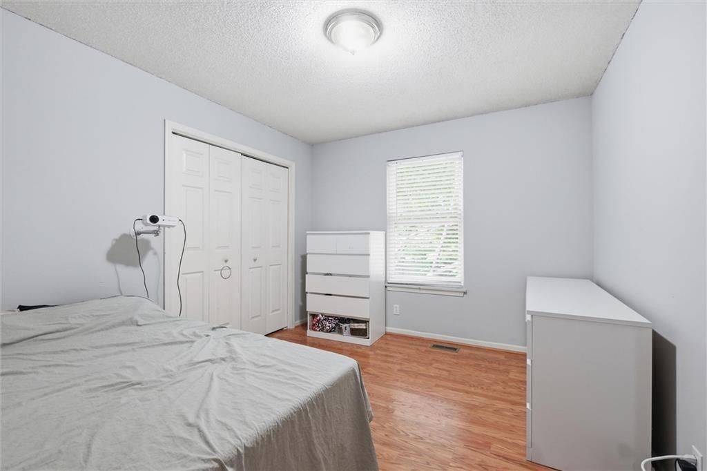 15358 Riley Street Overland Park, KS 66223 - Photo 22 of 47