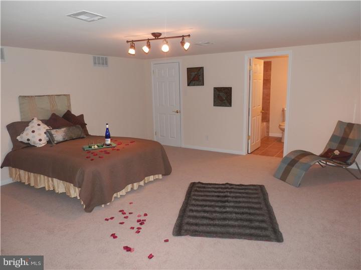 108 Farmdale Road Mount Holly, NJ 08060 - Photo 10 of 25 Bedroom - Main